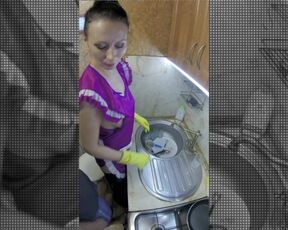 Cheating Housewife Orgasm